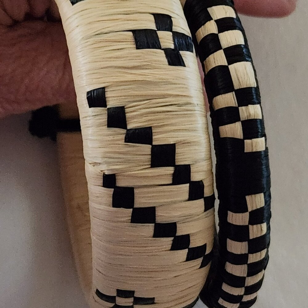 Lucky Brand bracelets set of two black ecru NWT - Picture 3 of 3